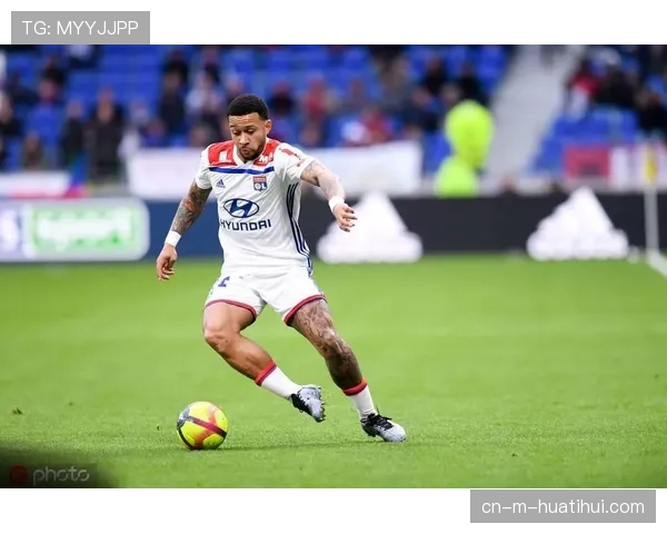 荷兰队德佩战术核心作用明显 前场自由人角色